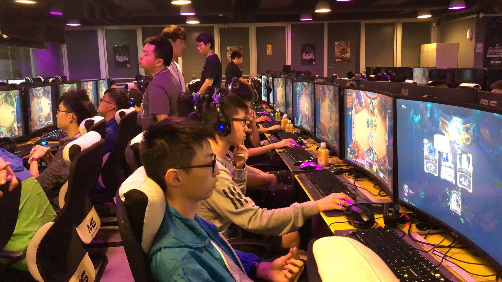 绝大多数职 绝大多数职