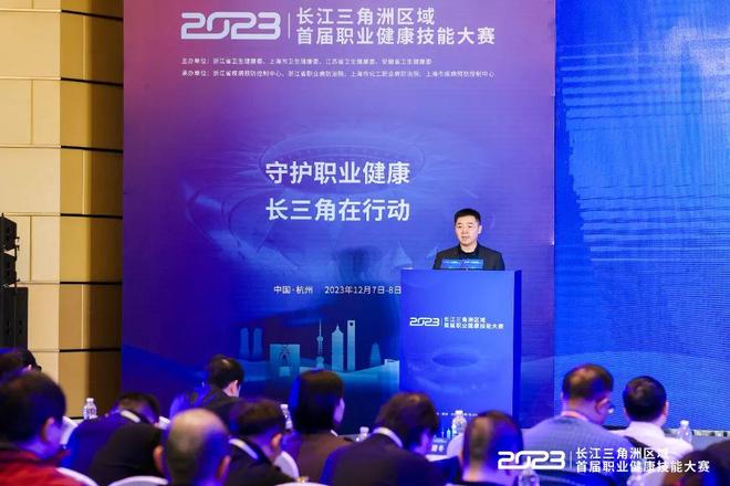 再度展现了 再度展现了