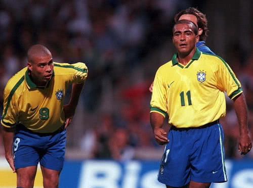 与此同时 与此同时