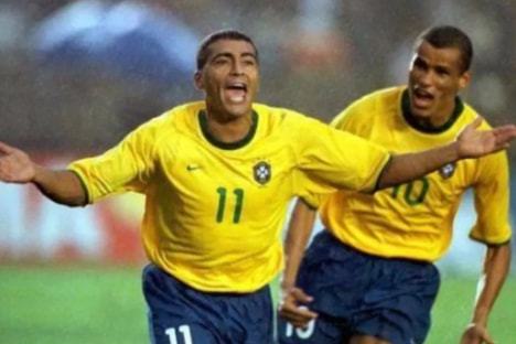 依然能游刃 依然能游刃