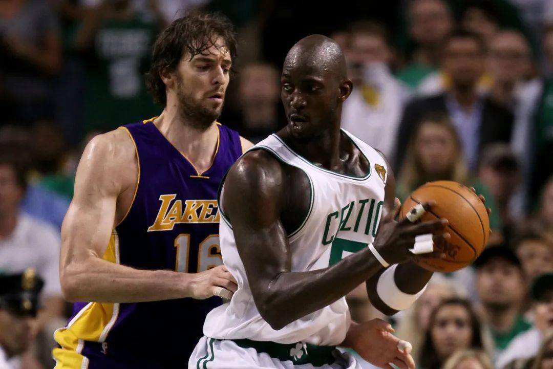 一项历史性 一项历史性