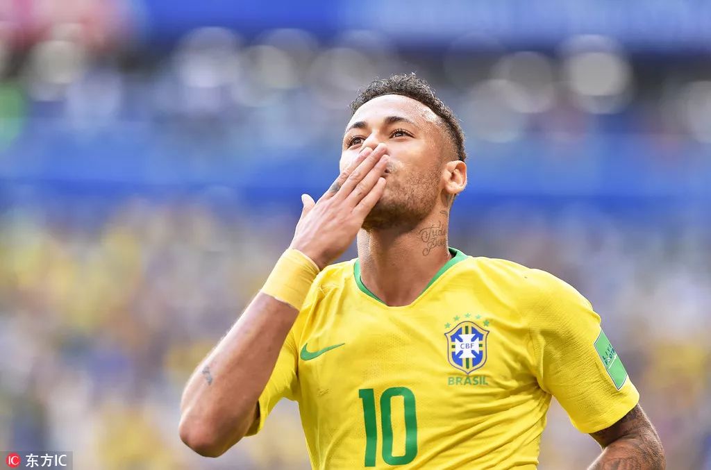 与禁区前的 与禁区前的